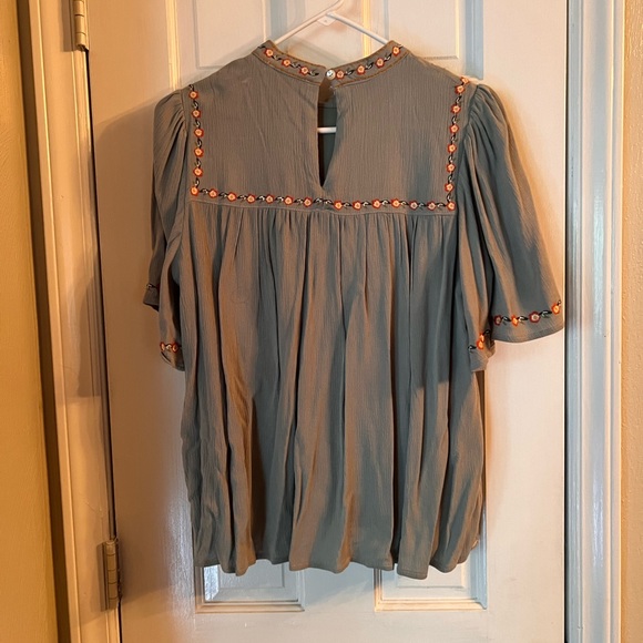 Sage Green High Neck Half Bell Sleeve Embroidered Blouse Medium - Picture 2 of 3